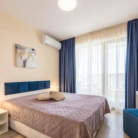 Blue Horizon Apartment