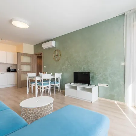 Blue Horizon * Varna