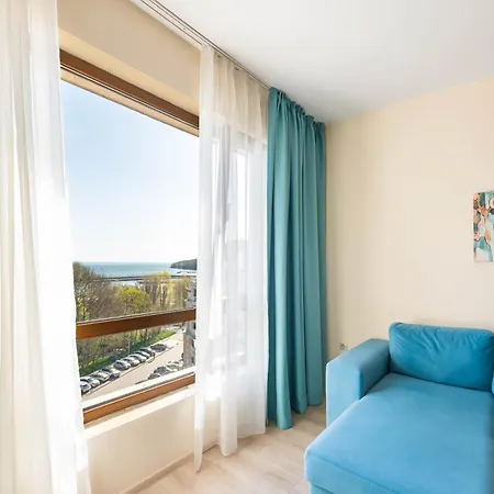 Daire Blue Horizon By Linas Varna
